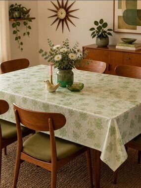 VTG Better Home Vinyl Flannel Back Tablecloth MCM 52"X90" Wipes Clean Green Leaf